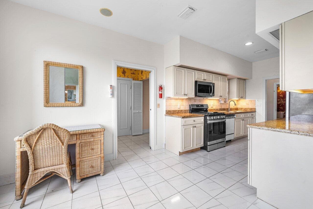 3602 Captains Way photo 22