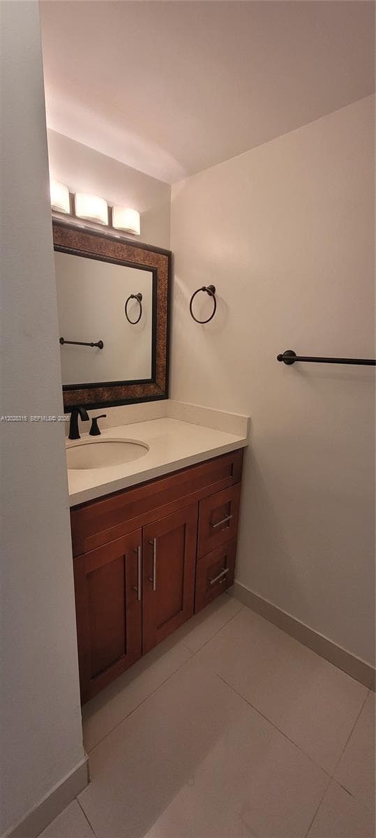 3750 NE 169th St 204 photo 14