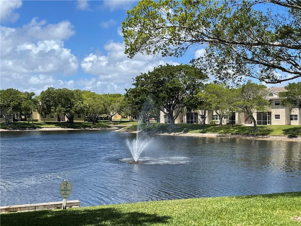 640 Cypress Club Way J12 photo 1