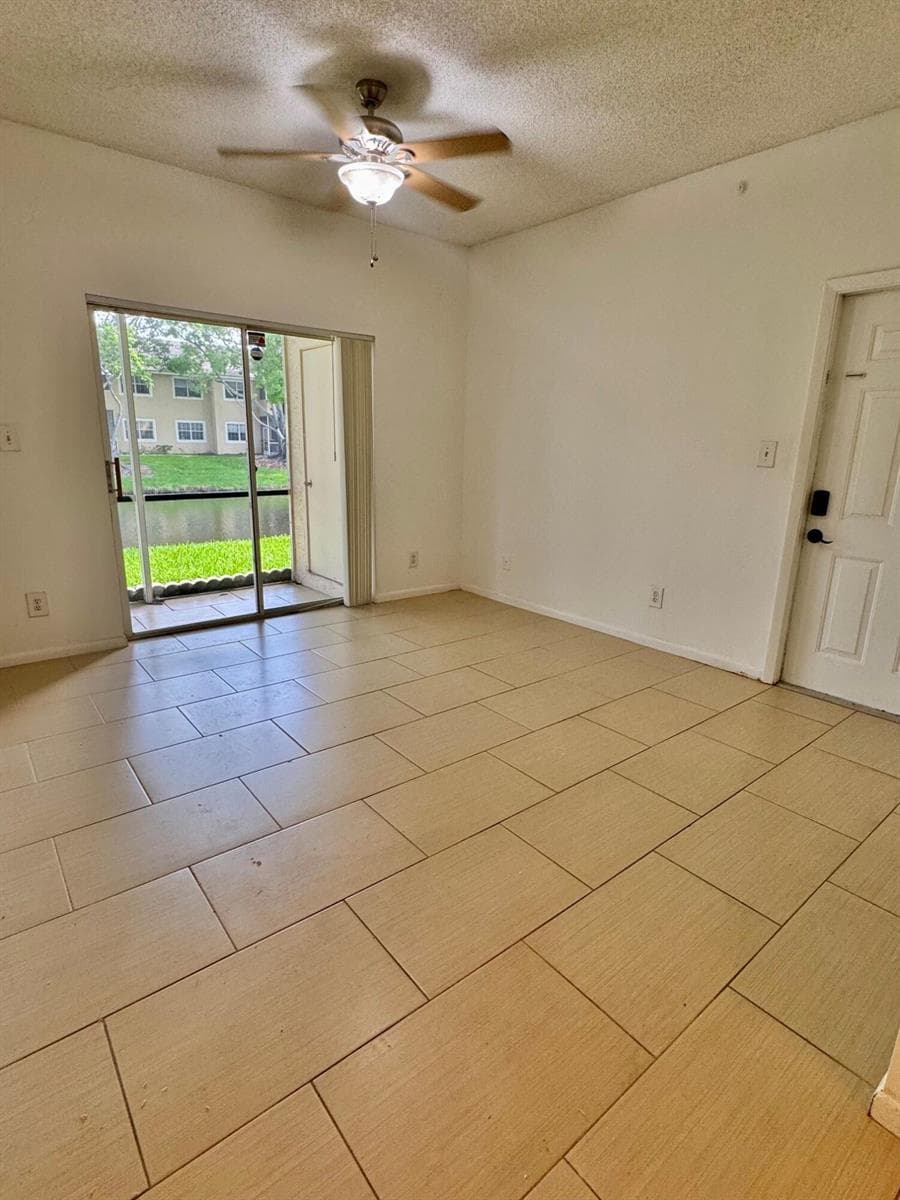 640 Cypress Club Way J12 photo 5