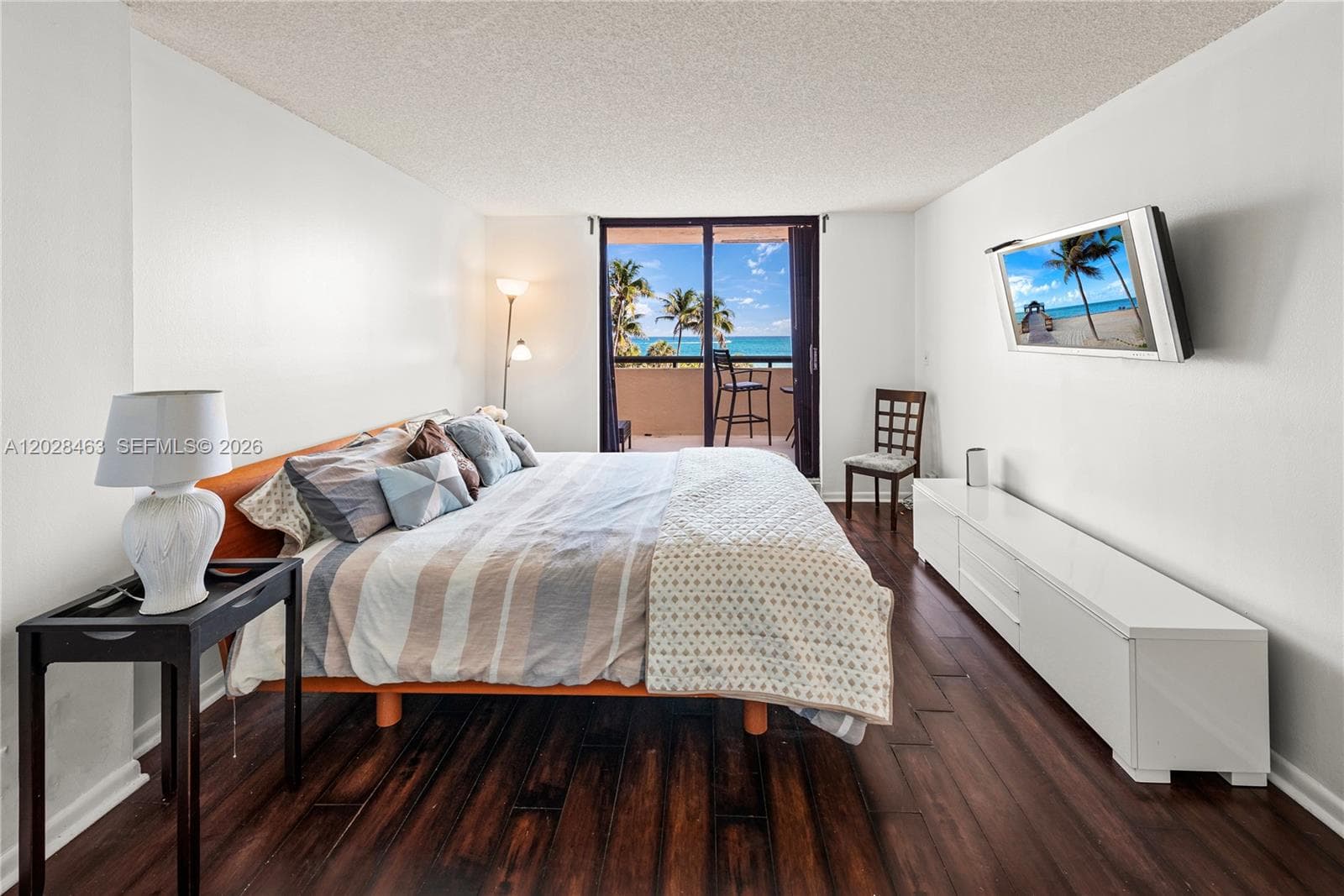 2555 Collins Ave 403 photo 19