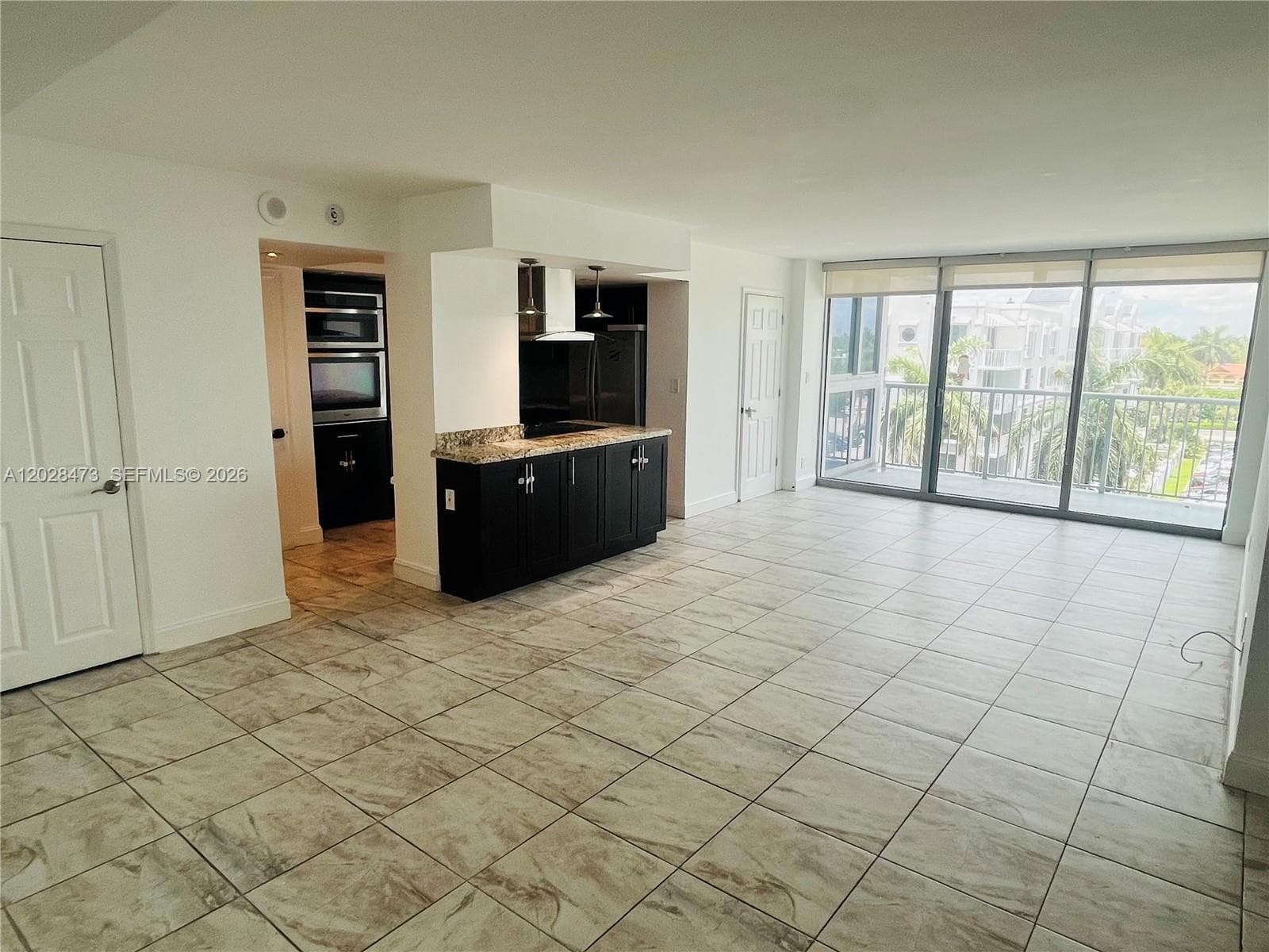 2655 Collins Ave 602 photo 2