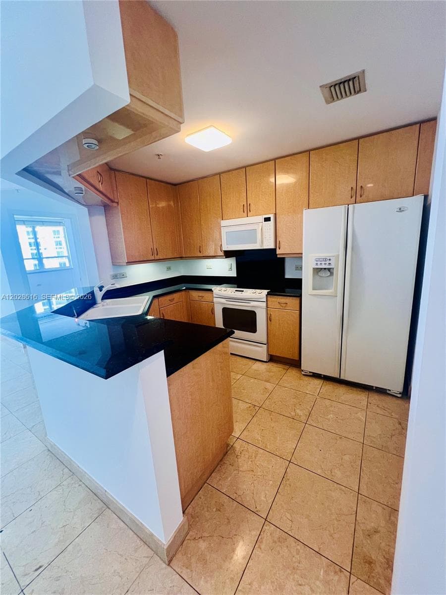 801 Brickell Key Blvd 906 photo 7