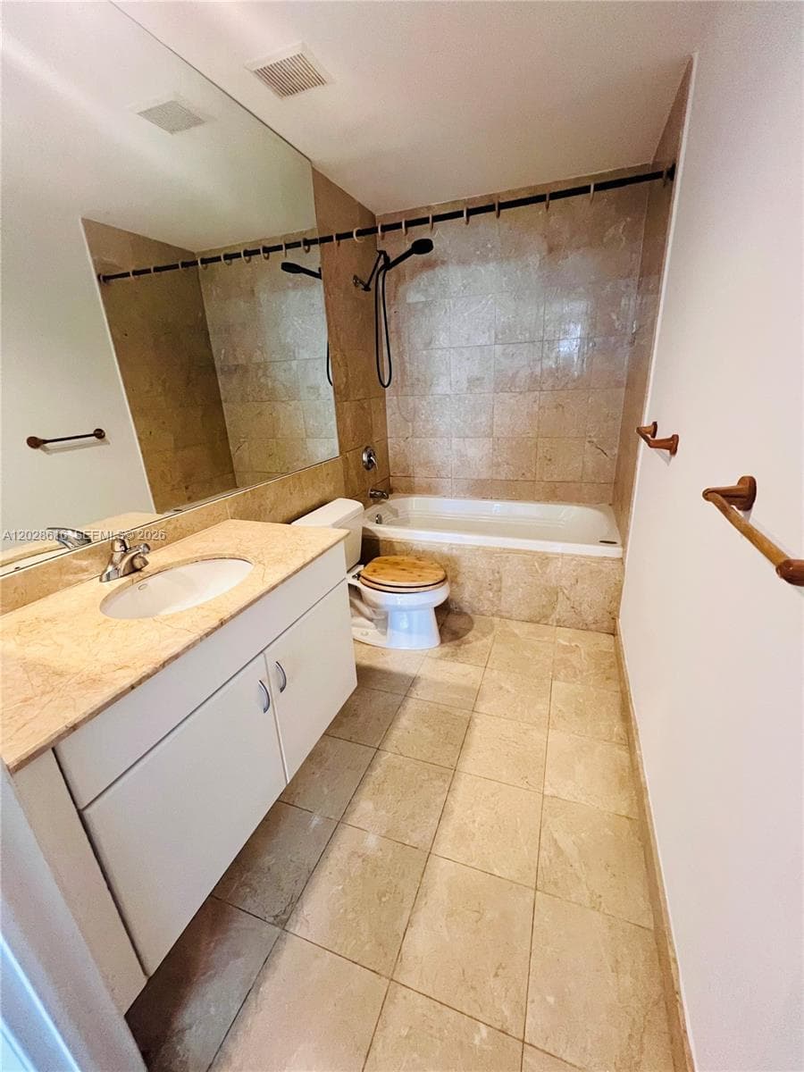 801 Brickell Key Blvd 906 photo 11