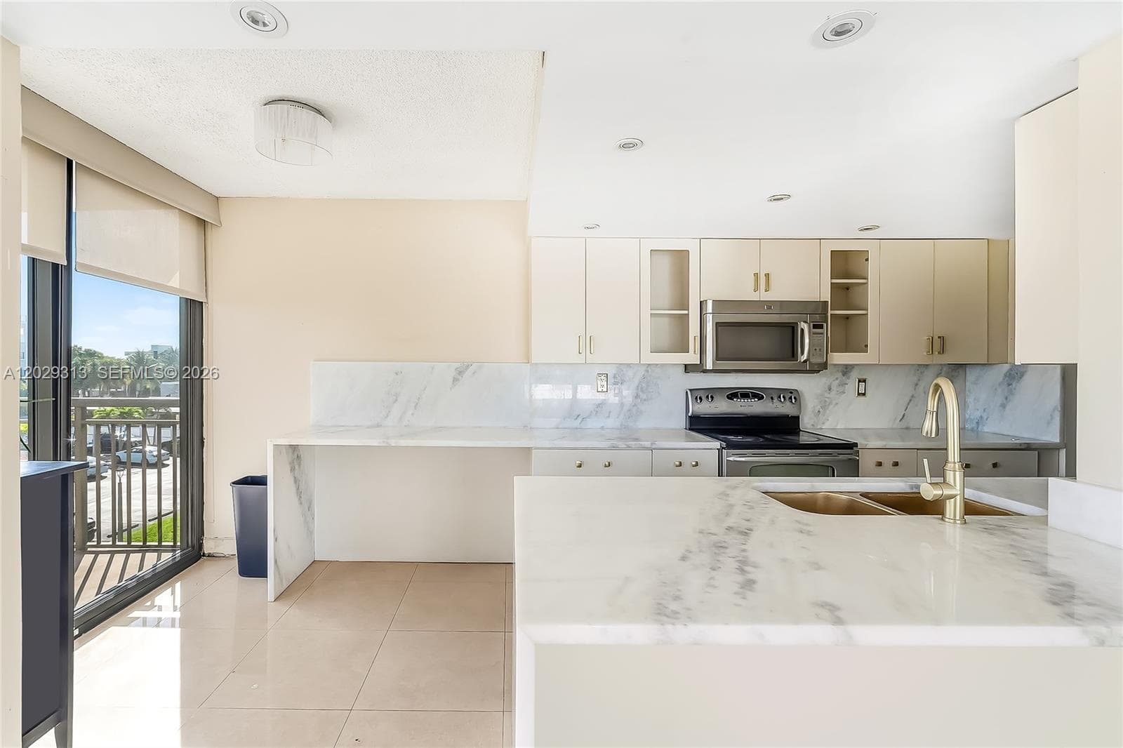 3031 N Ocean Blvd 406 photo 8