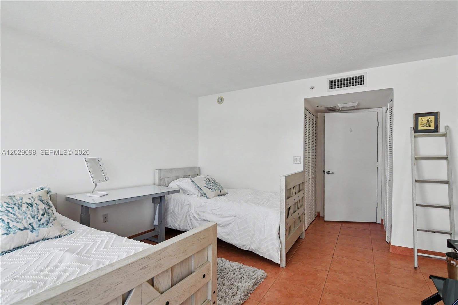 6917 Collins Ave 605 photo 18