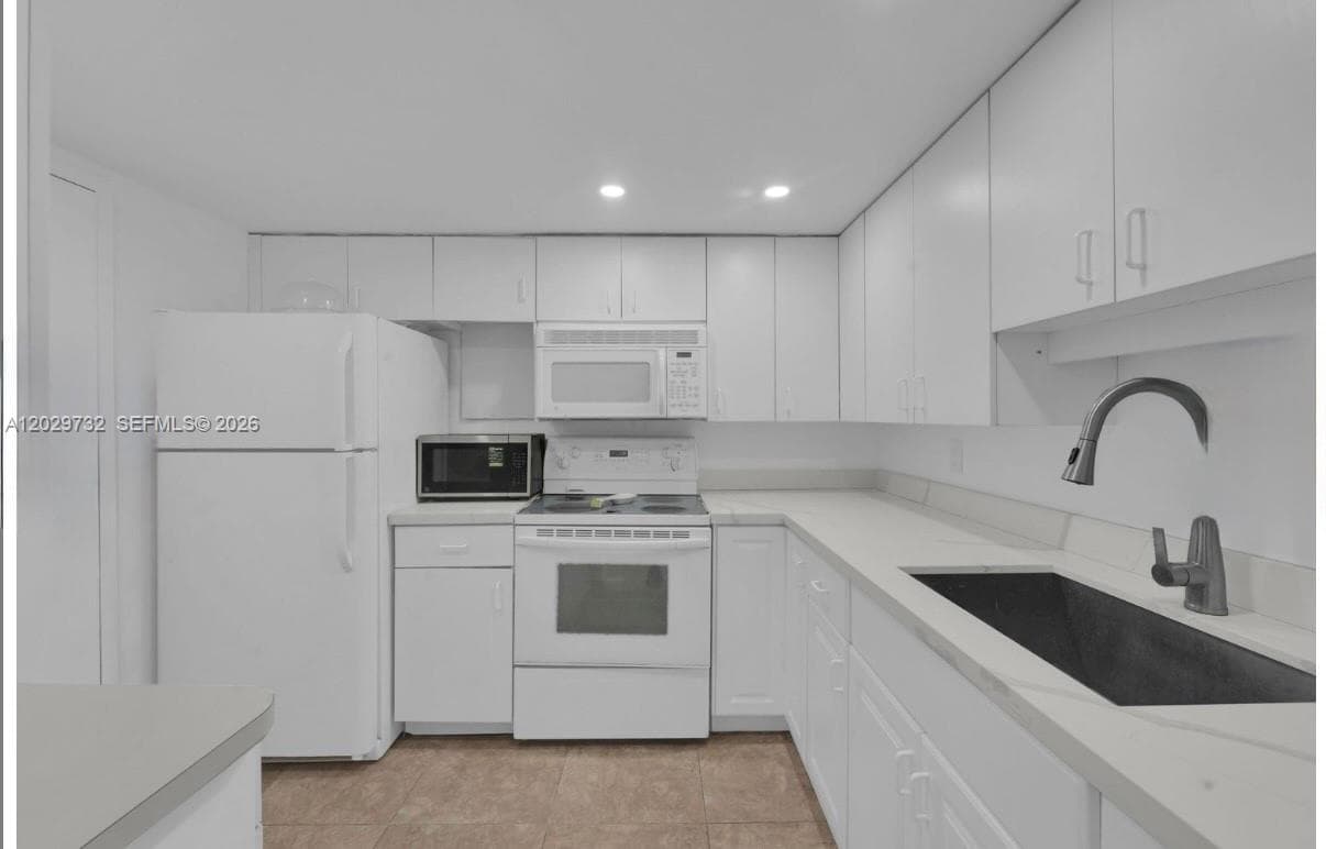 1160 N Federal Hwy 1222 photo 17