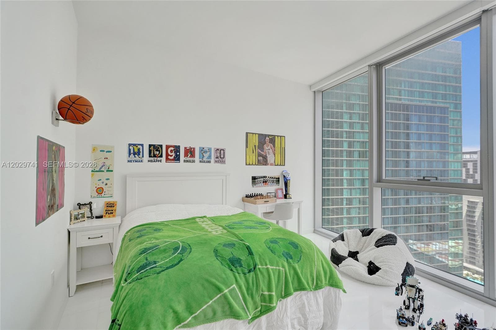 300 Biscayne Boulevard Way 3304C photo 13