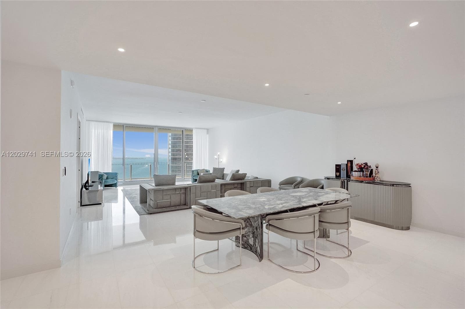 300 Biscayne Boulevard Way 3304C photo 3