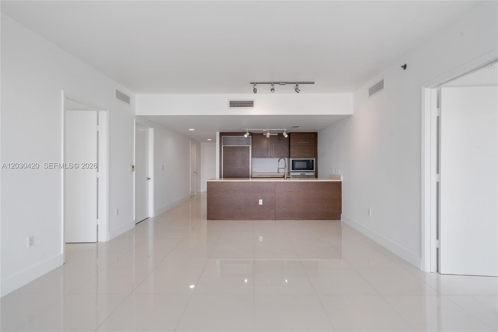 475 Brickell Ave 2607 photo 7