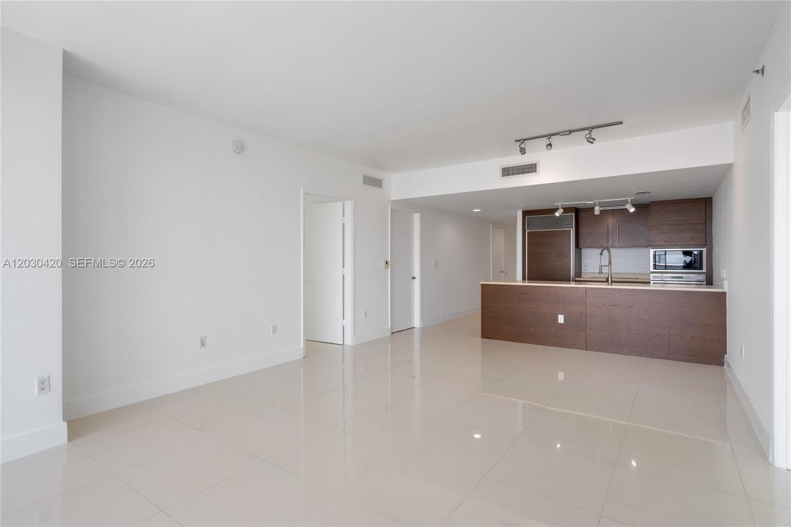 475 Brickell Ave 2607 photo 9