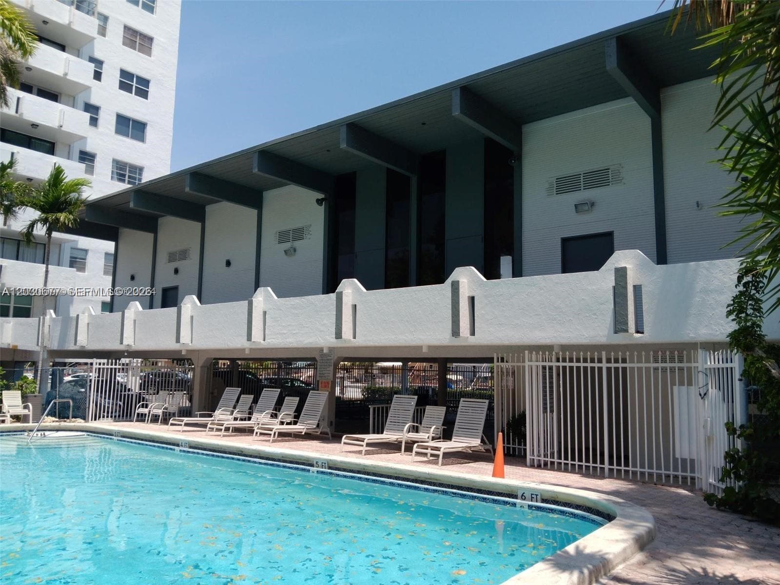 3545 NE 166th St 908 photo 23