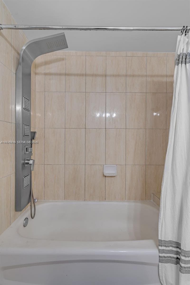 1750 N Bayshore Dr 1204 photo 11