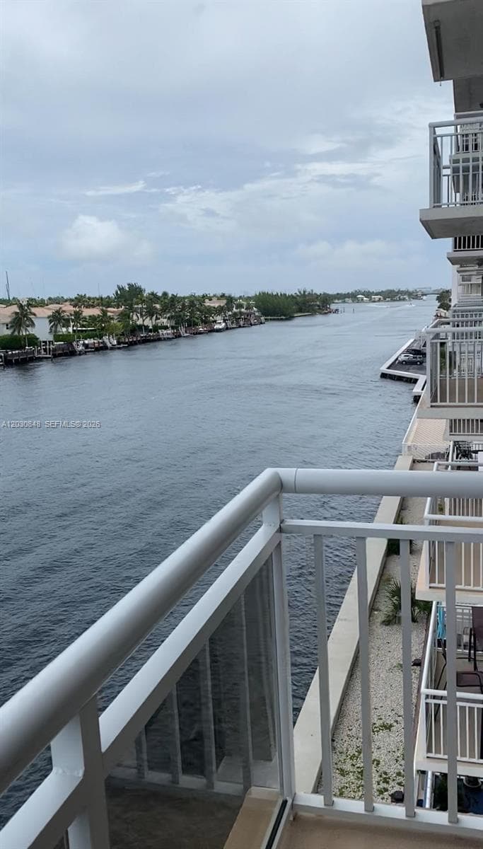 1600 S Ocean Dr 5A photo 3