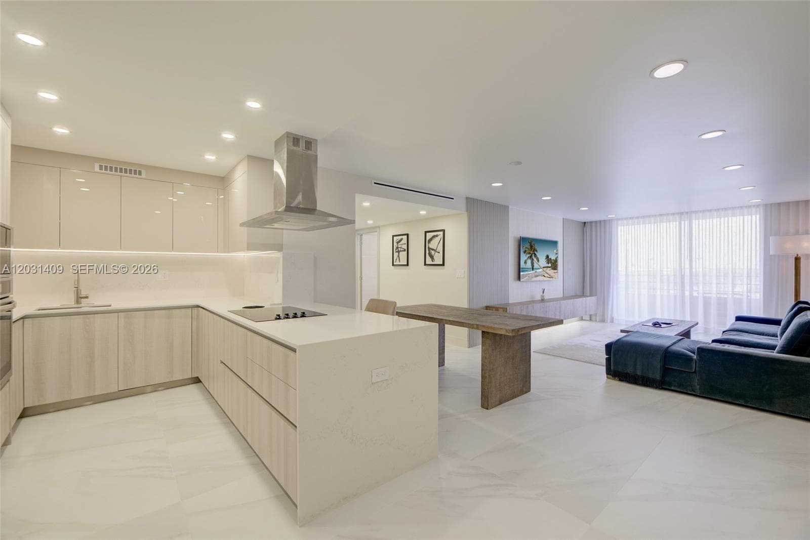 600 Three Islands Blvd 403 photo 1
