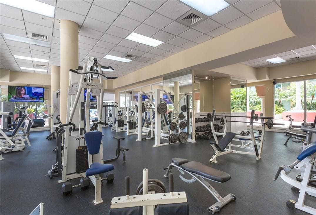 16900 N Bay Road 1-407 photo 18