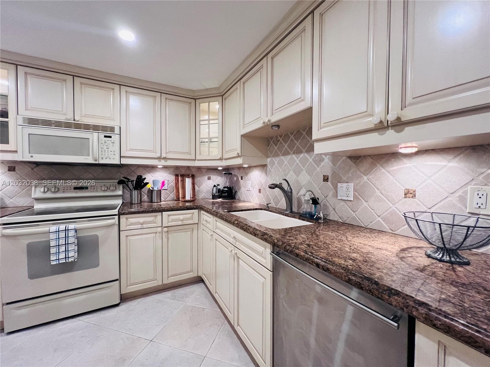 5000 N Ocean Blvd 1405 photo 21