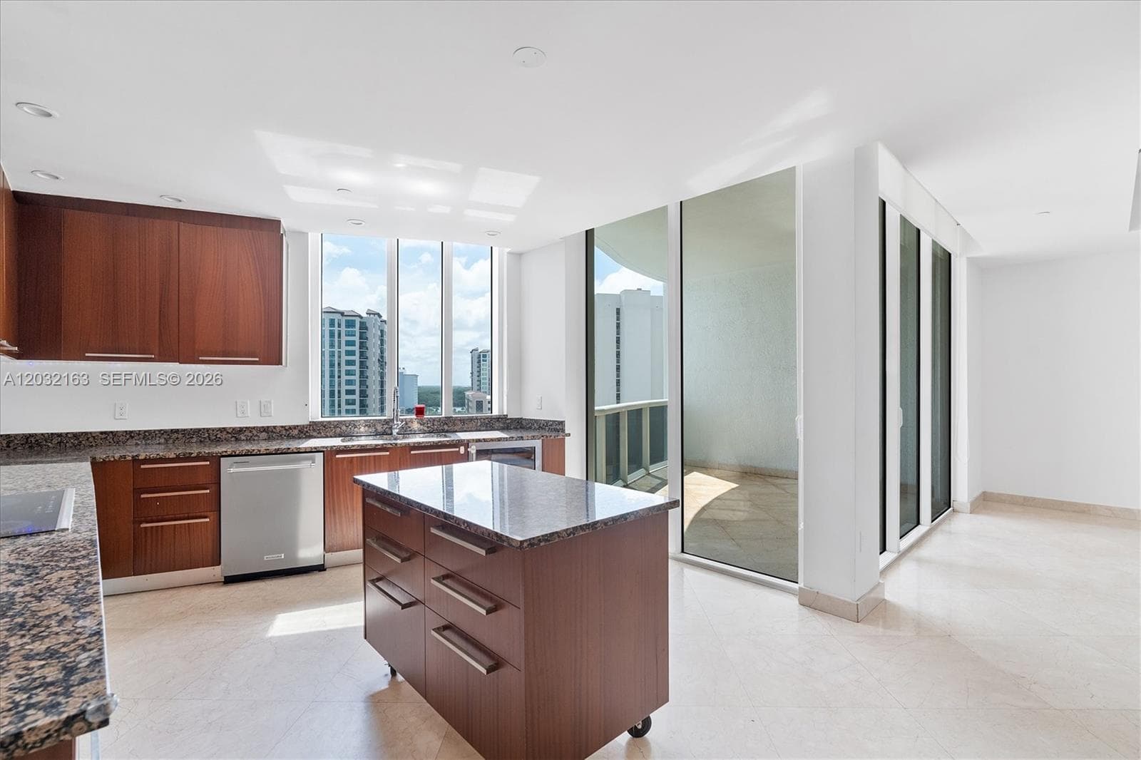 15901 Collins Ave 904 photo 22