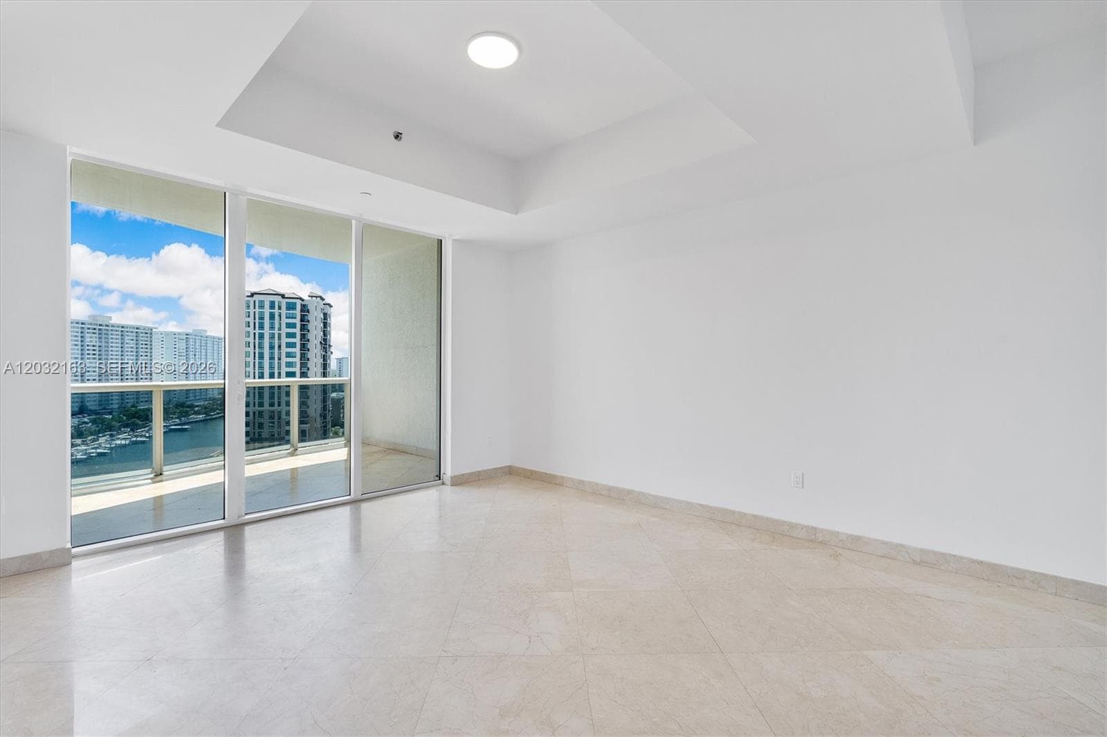 15901 Collins Ave 904 photo 14