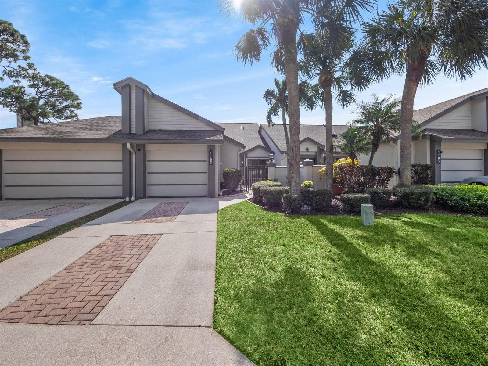 1103 Landings Boulevard photo 25