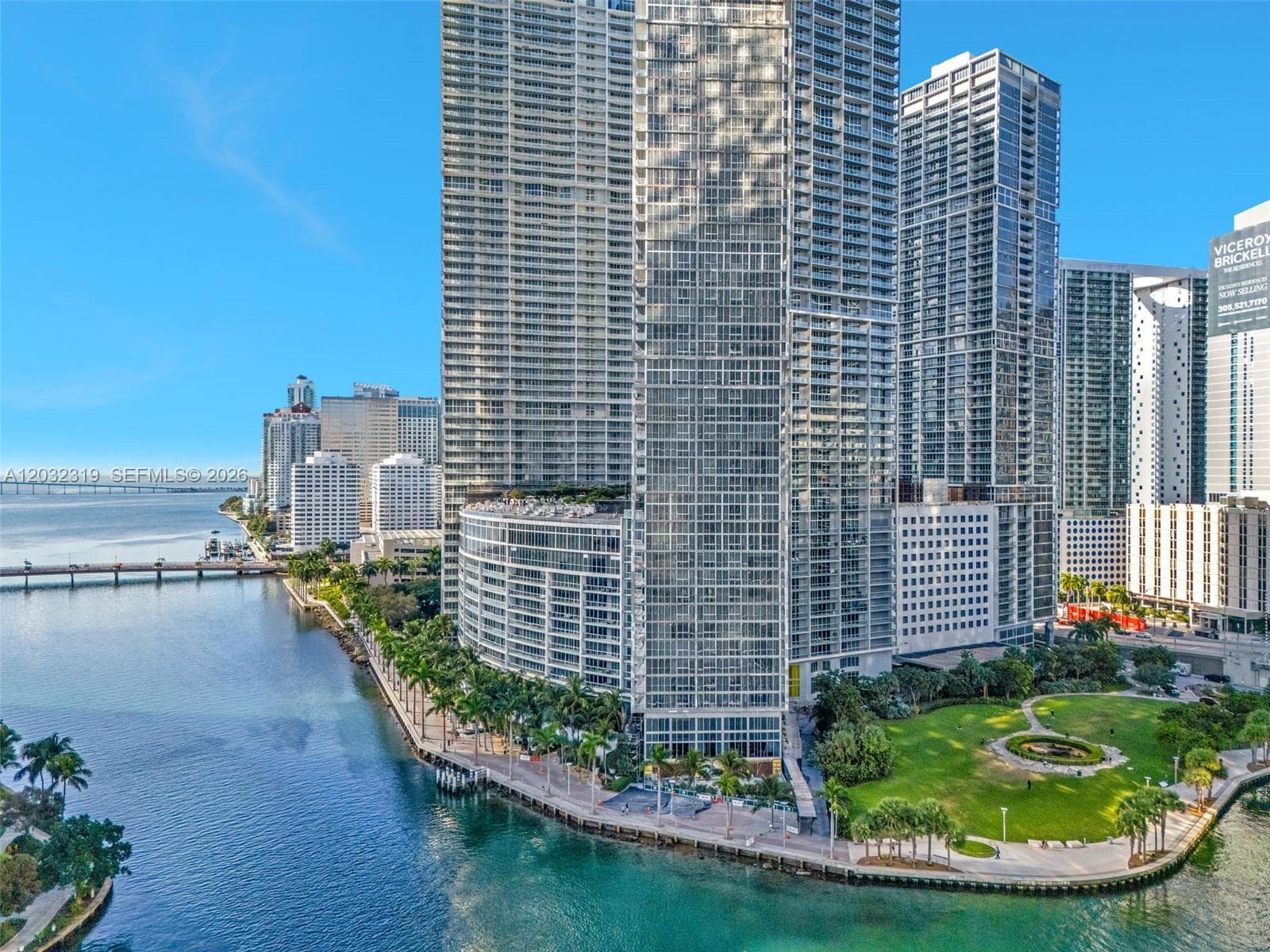 495 Brickell Ave 3206 photo 8