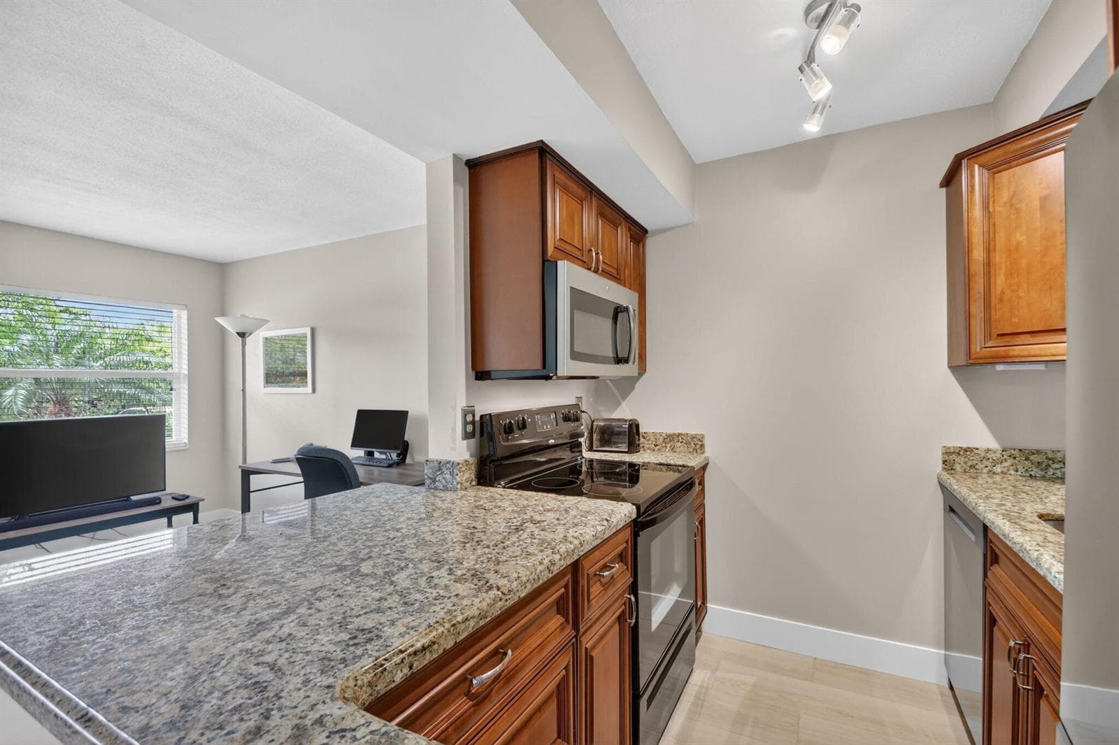 5520 N Ocean Boulevard N 110 photo 19