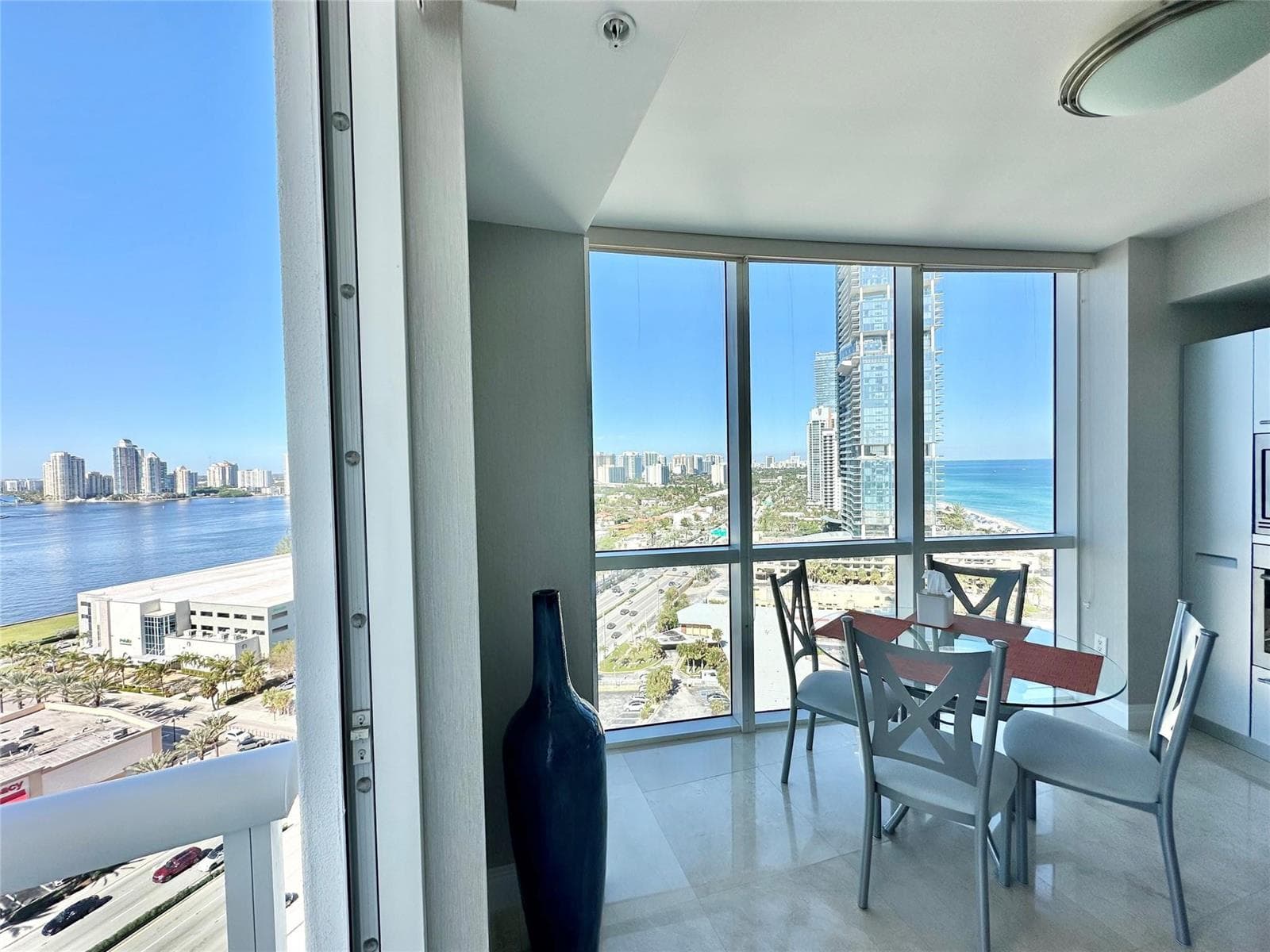 18201 Collins Avenue 1901 photo 12