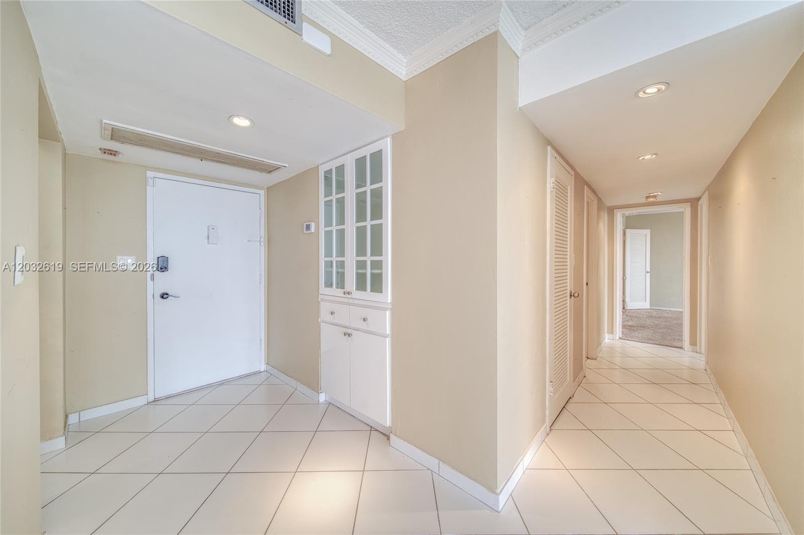 5401 Collins Ave 1135 photo 9