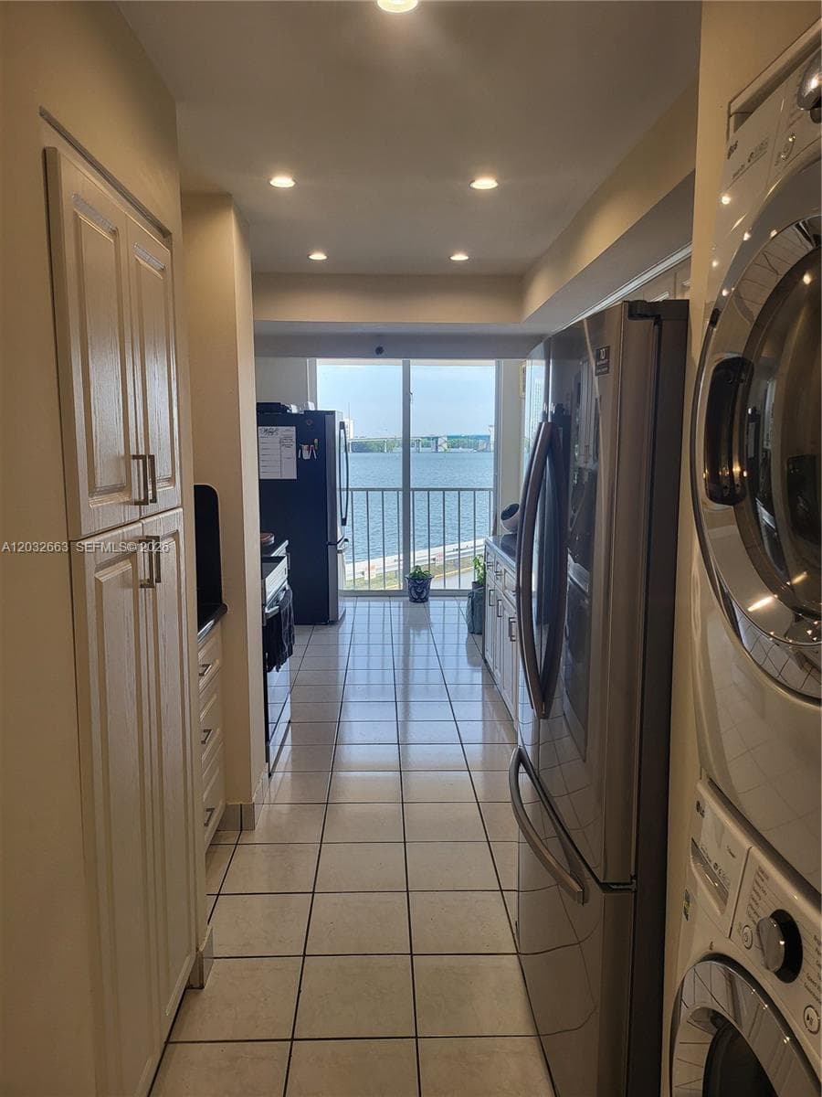 290 174th St M19 photo 12