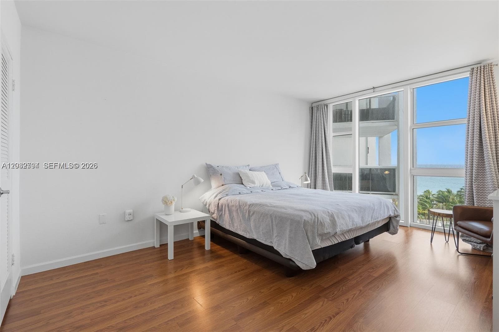 10275 Collins Ave 718 photo 19