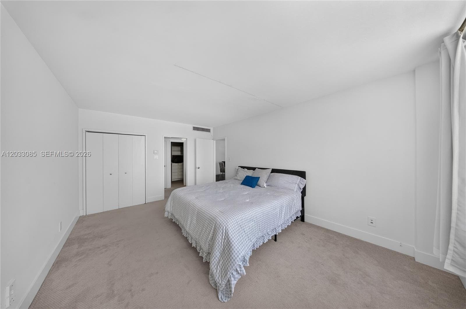 5600 Collins Ave 7W photo 21