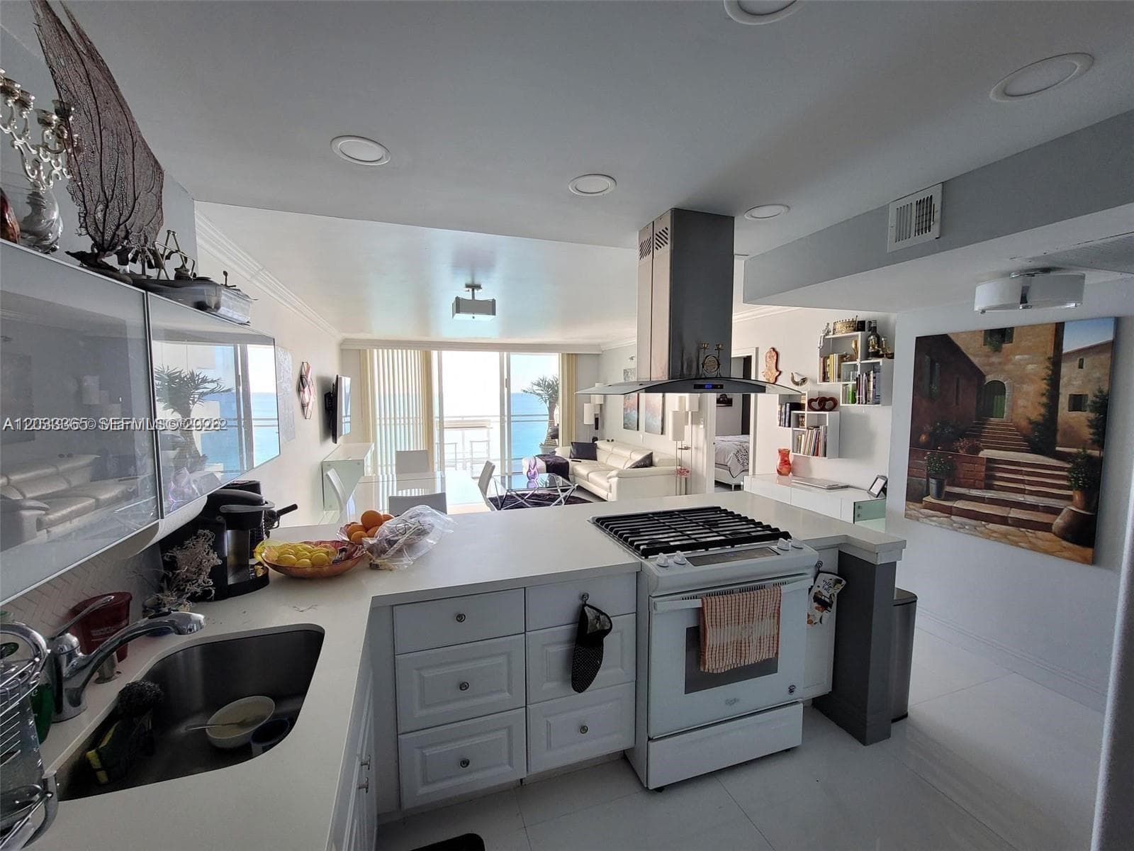 2030 S Ocean Dr 1815 photo 10