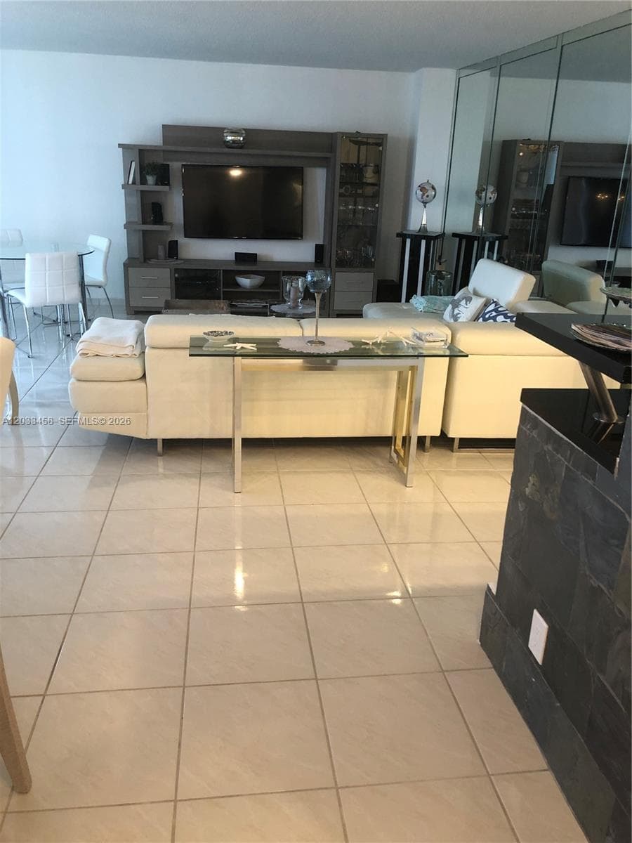 1826 photo 12