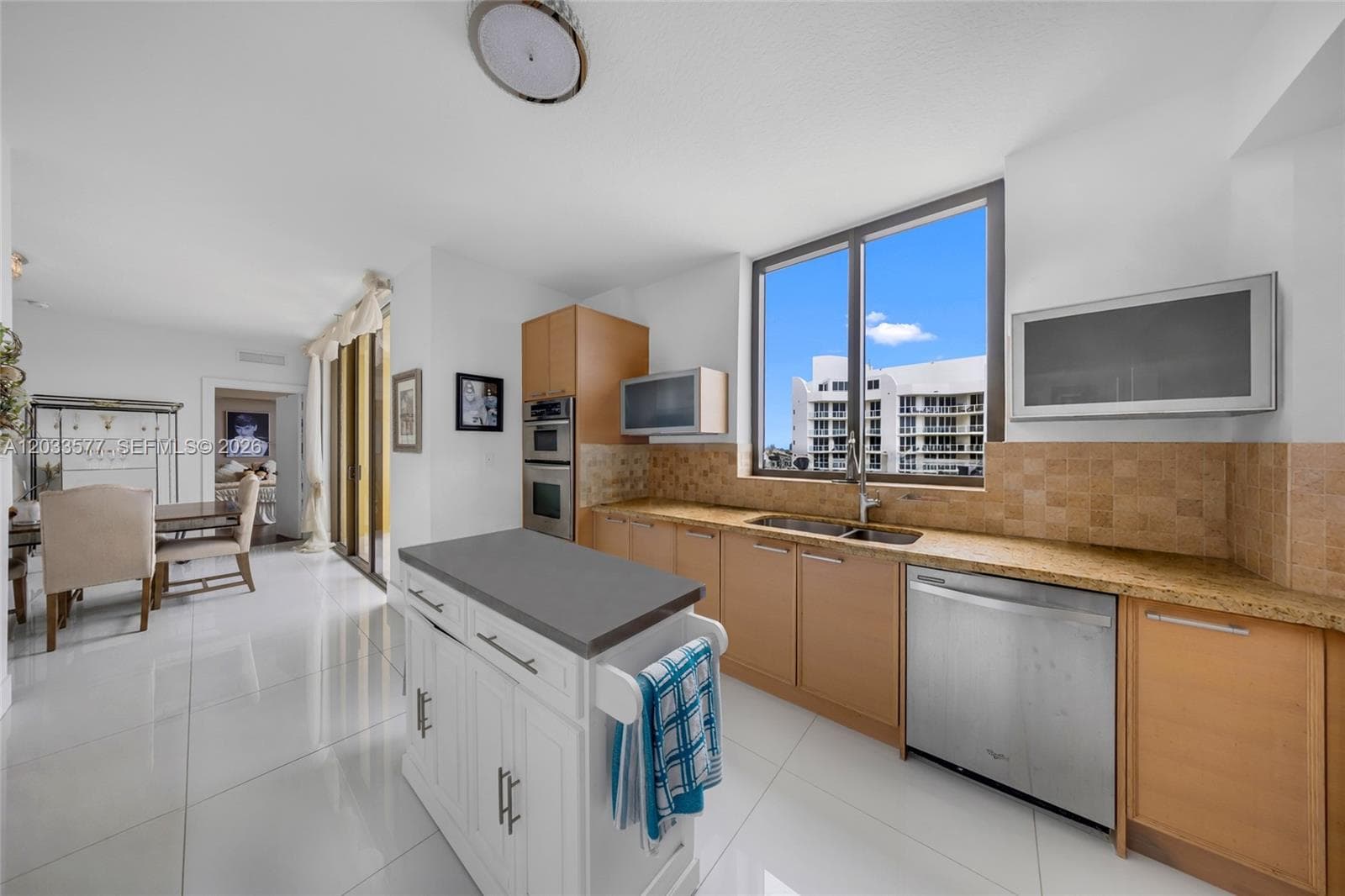 16275 Collins Ave 2502 photo 7