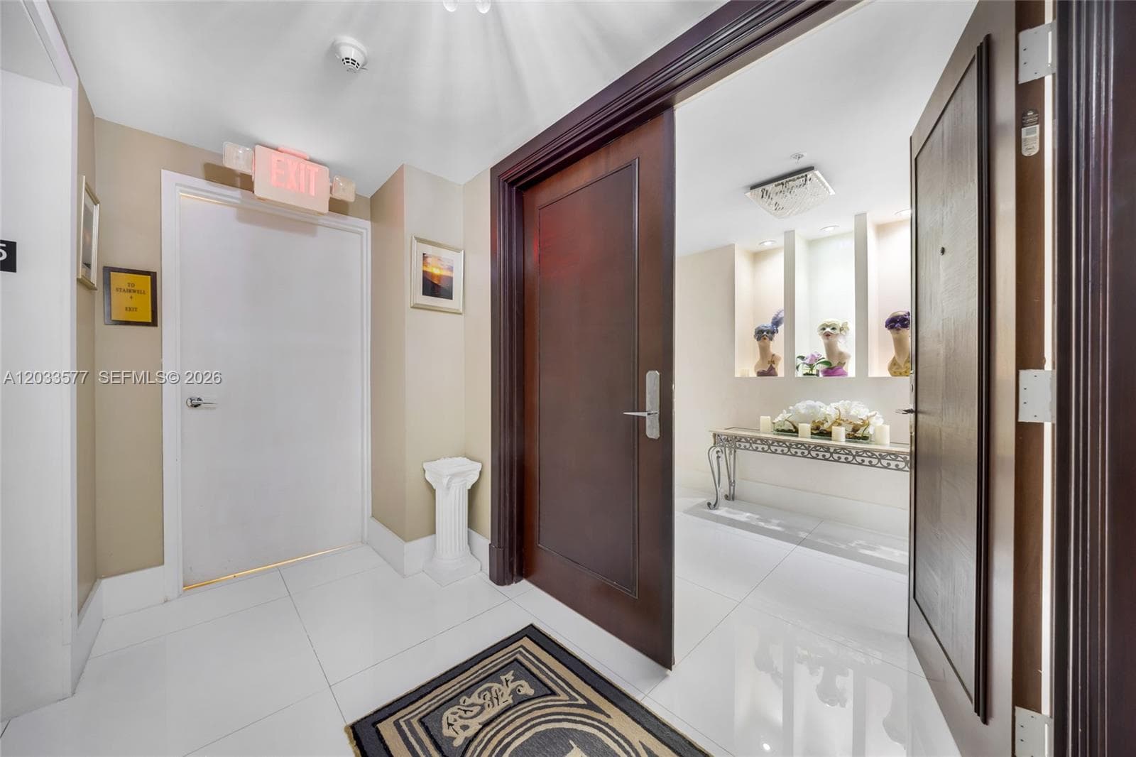 16275 Collins Ave 2502 photo 4