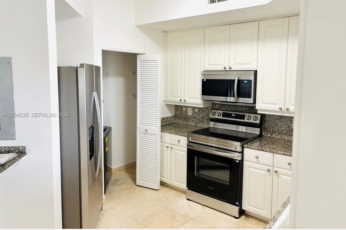 888 Brickell Key Dr 2510 photo 23