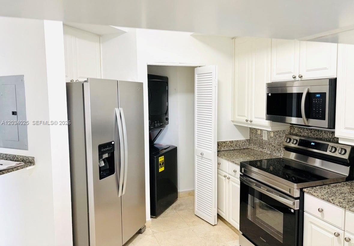 888 Brickell Key Dr 2510 photo 22