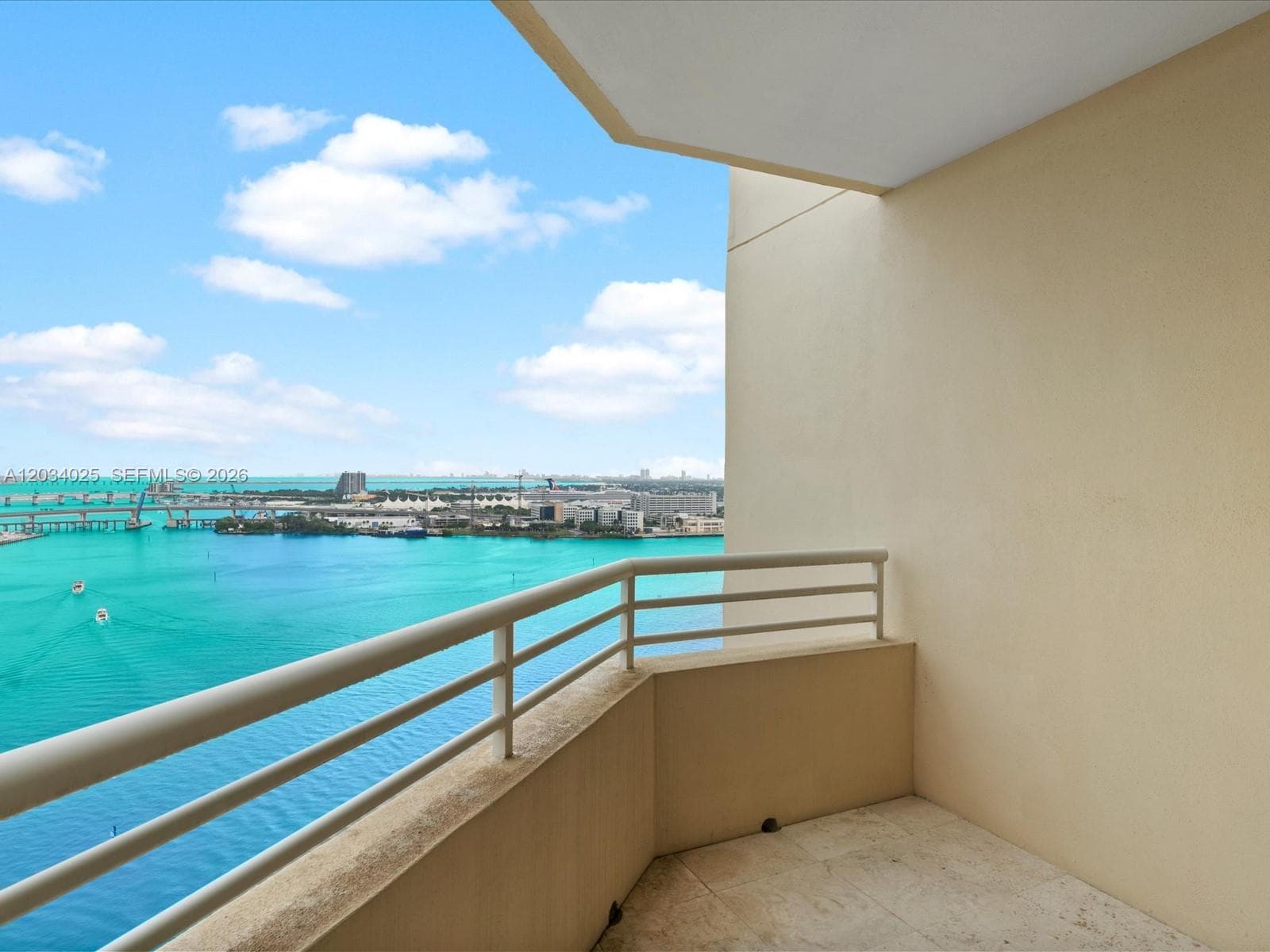 888 Brickell Key Dr 2510 photo 5