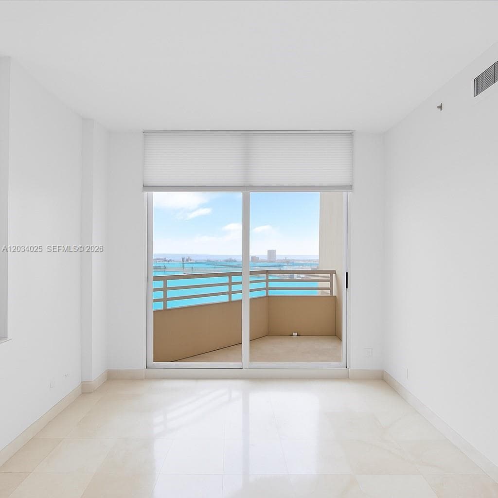 888 Brickell Key Dr 2510 photo 9