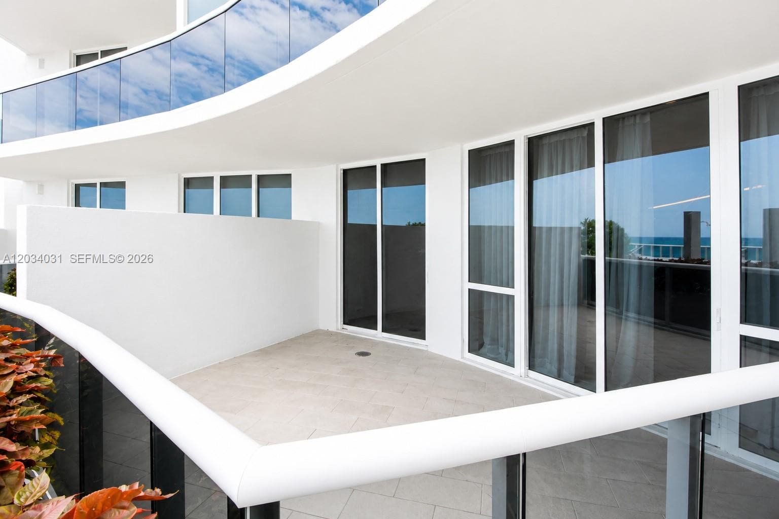 15901 Collins Ave 403 photo 22