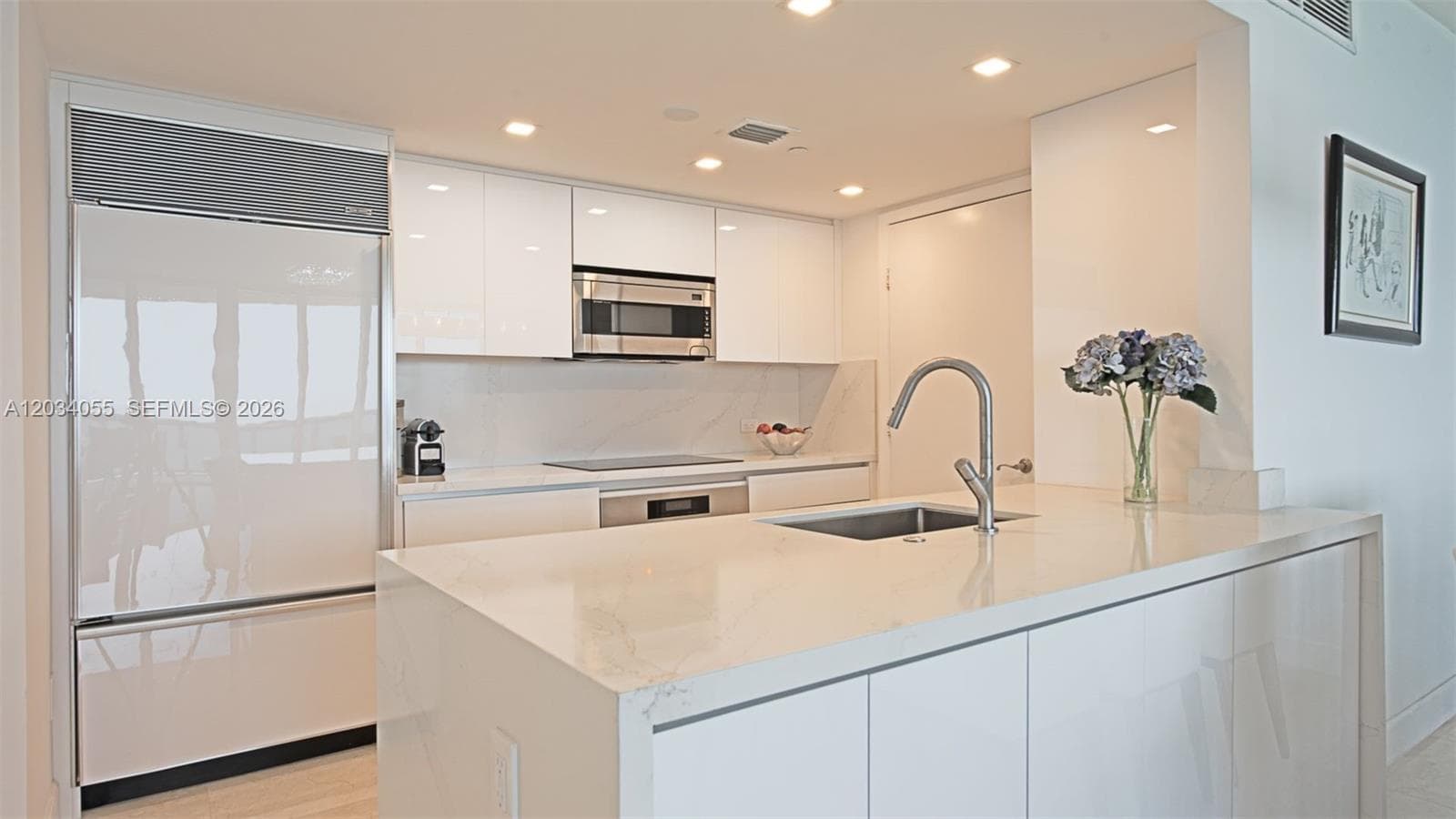 17201 Collins Ave 1508 photo 8