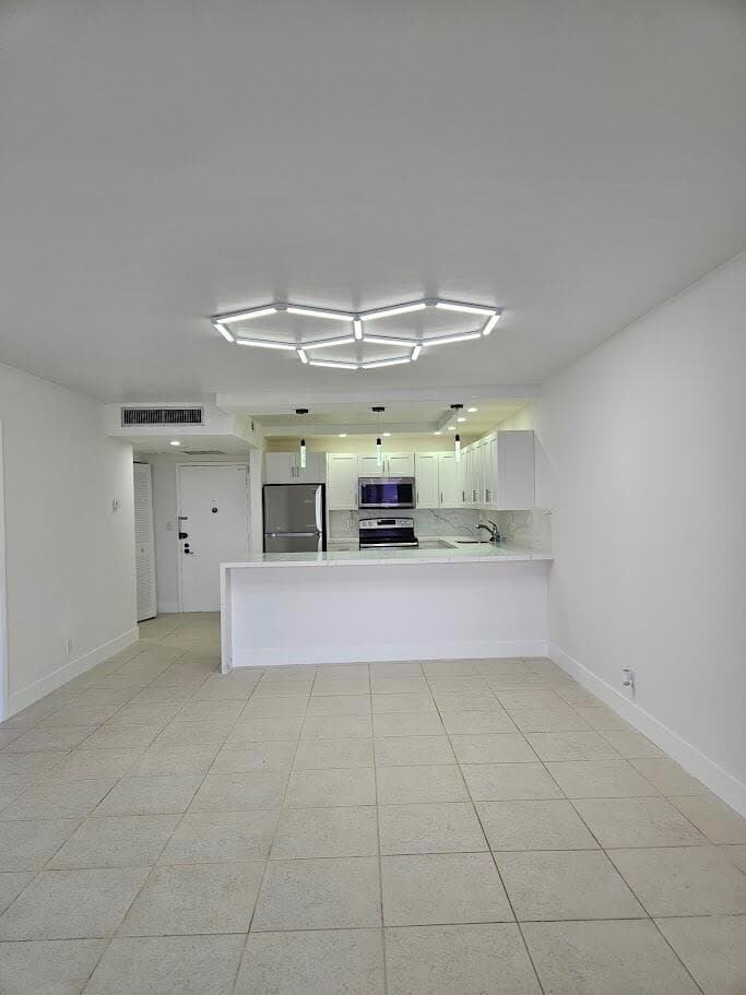600 Three Islands Boulevard 620 photo 5