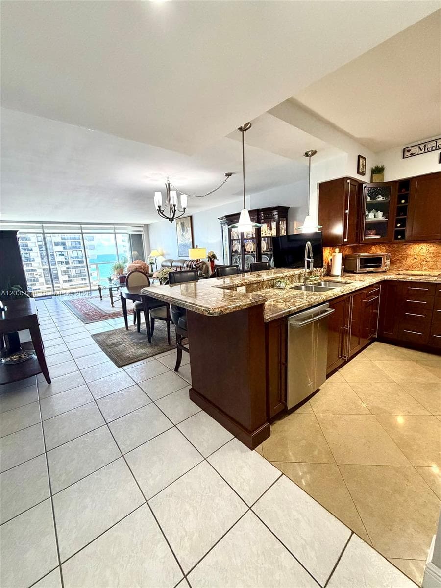 5700 Collins Ave 14M photo 25