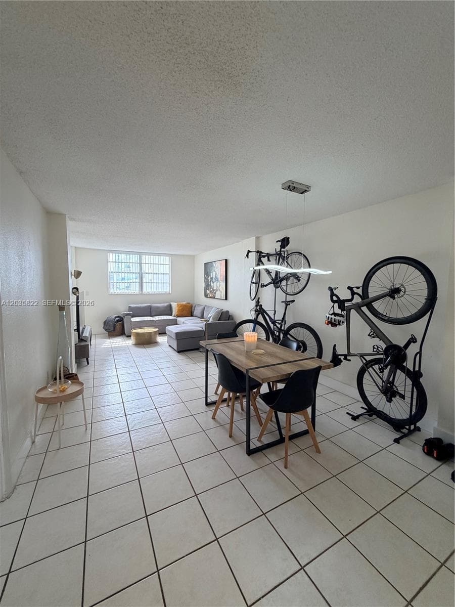 2903 N Miami Beach Blvd 406 photo 6