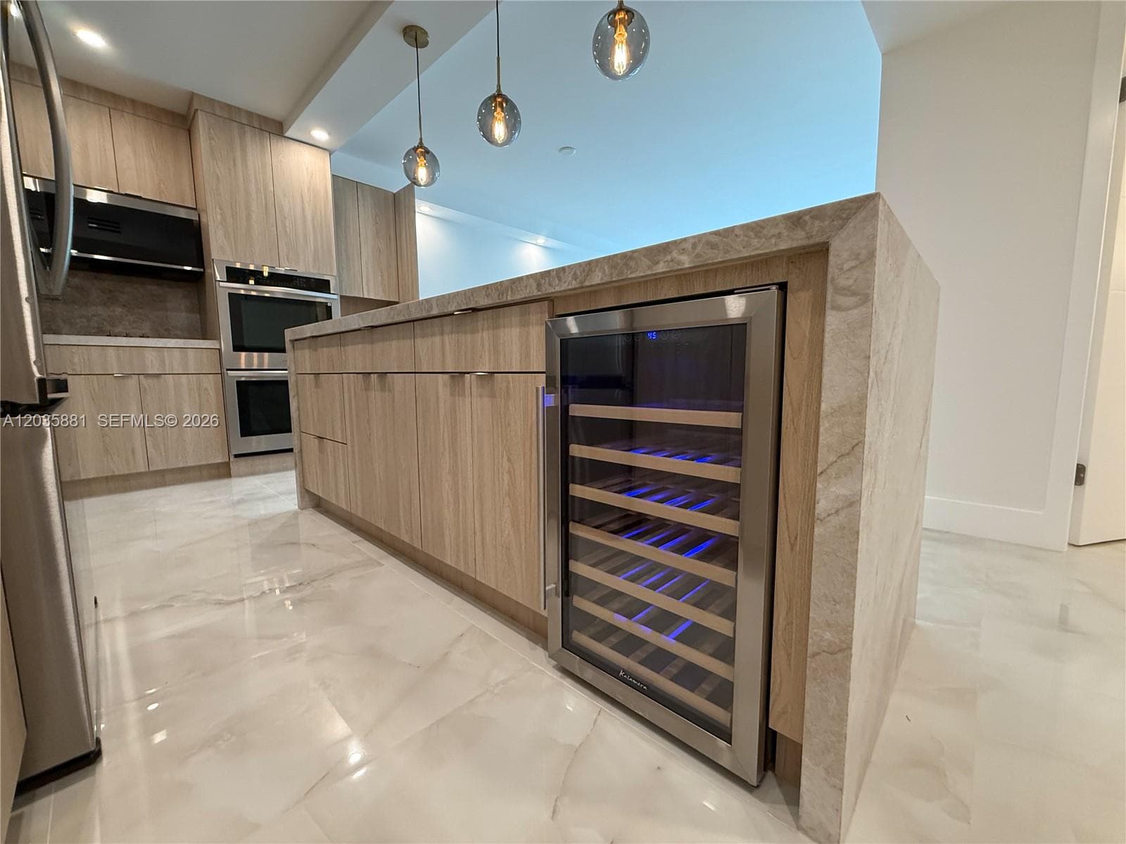 19390 Collins Ave 224 photo 8