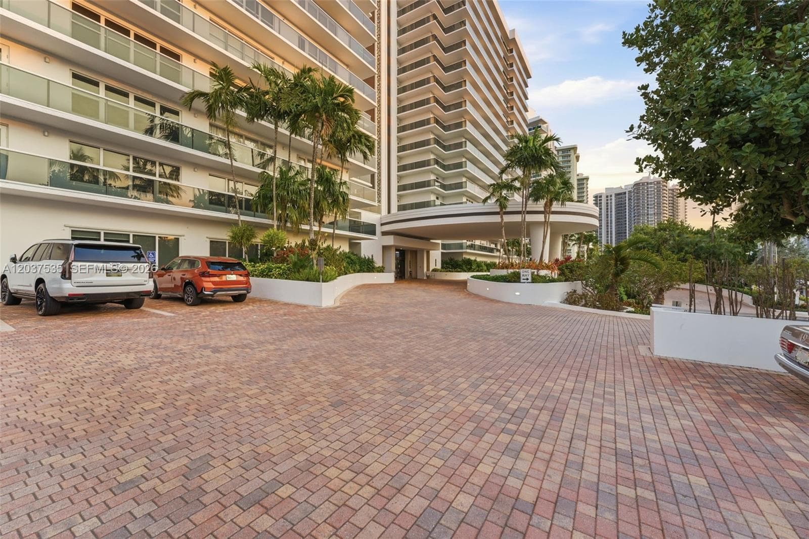 3500 Galt Ocean Dr 2314 photo 3