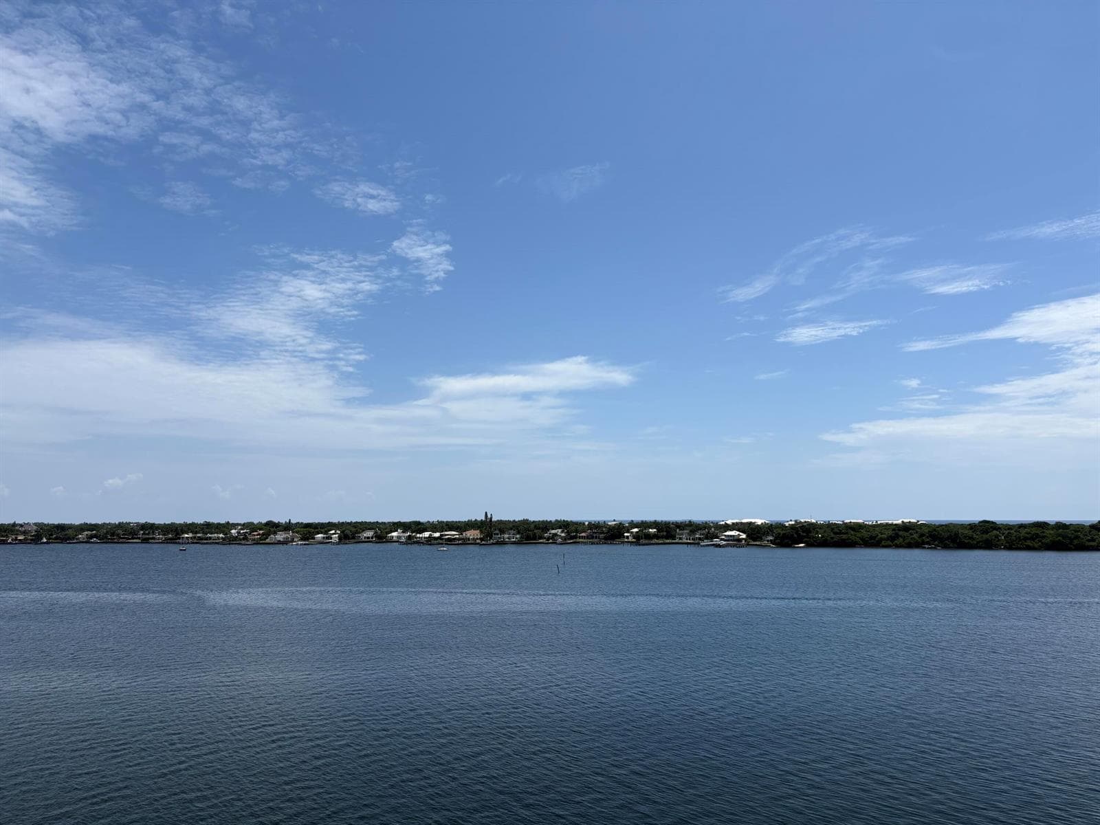 124 Lakeshore Drive 8280 photo 22