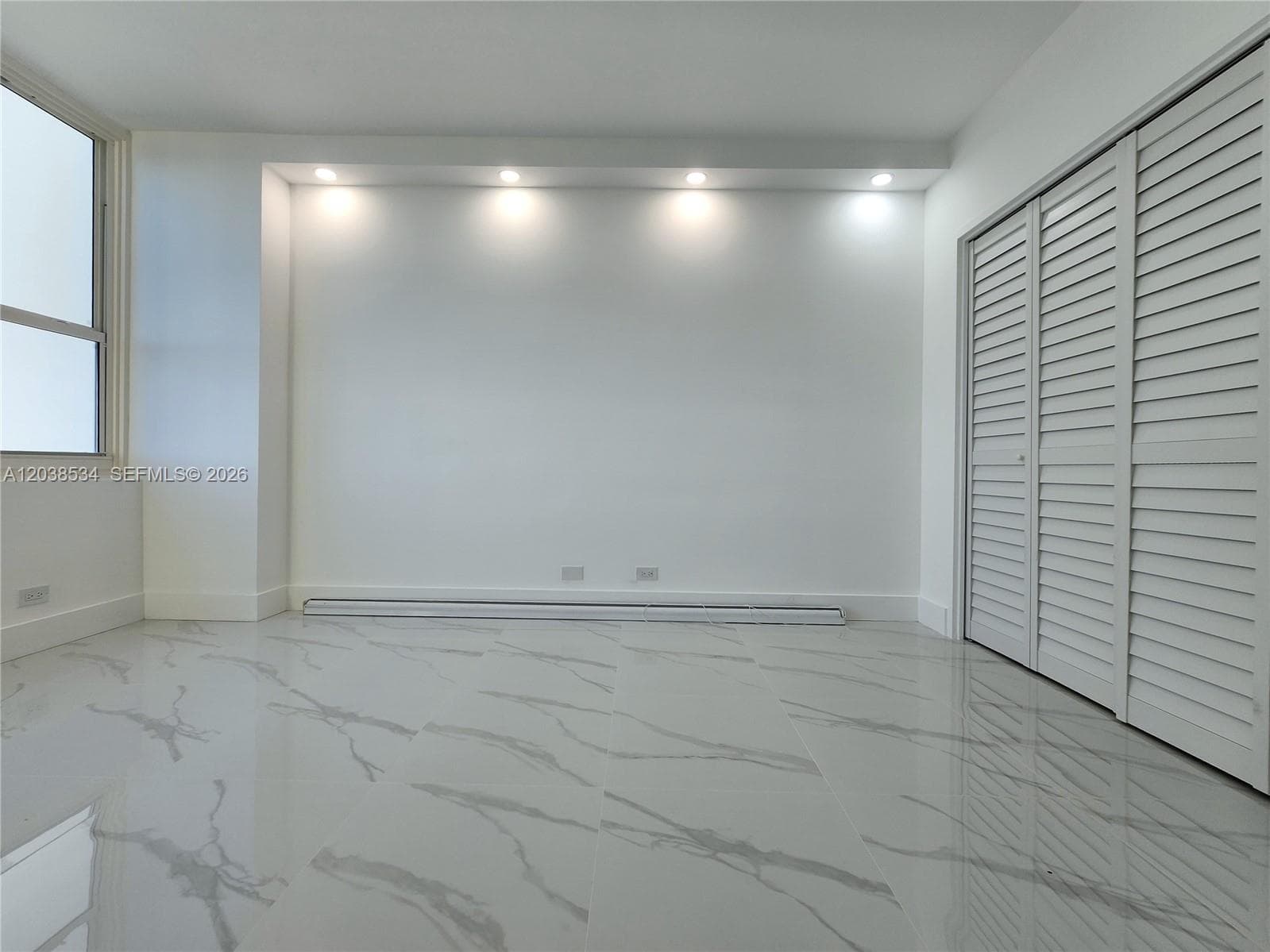 3505 S Ocean Dr 716 photo 10