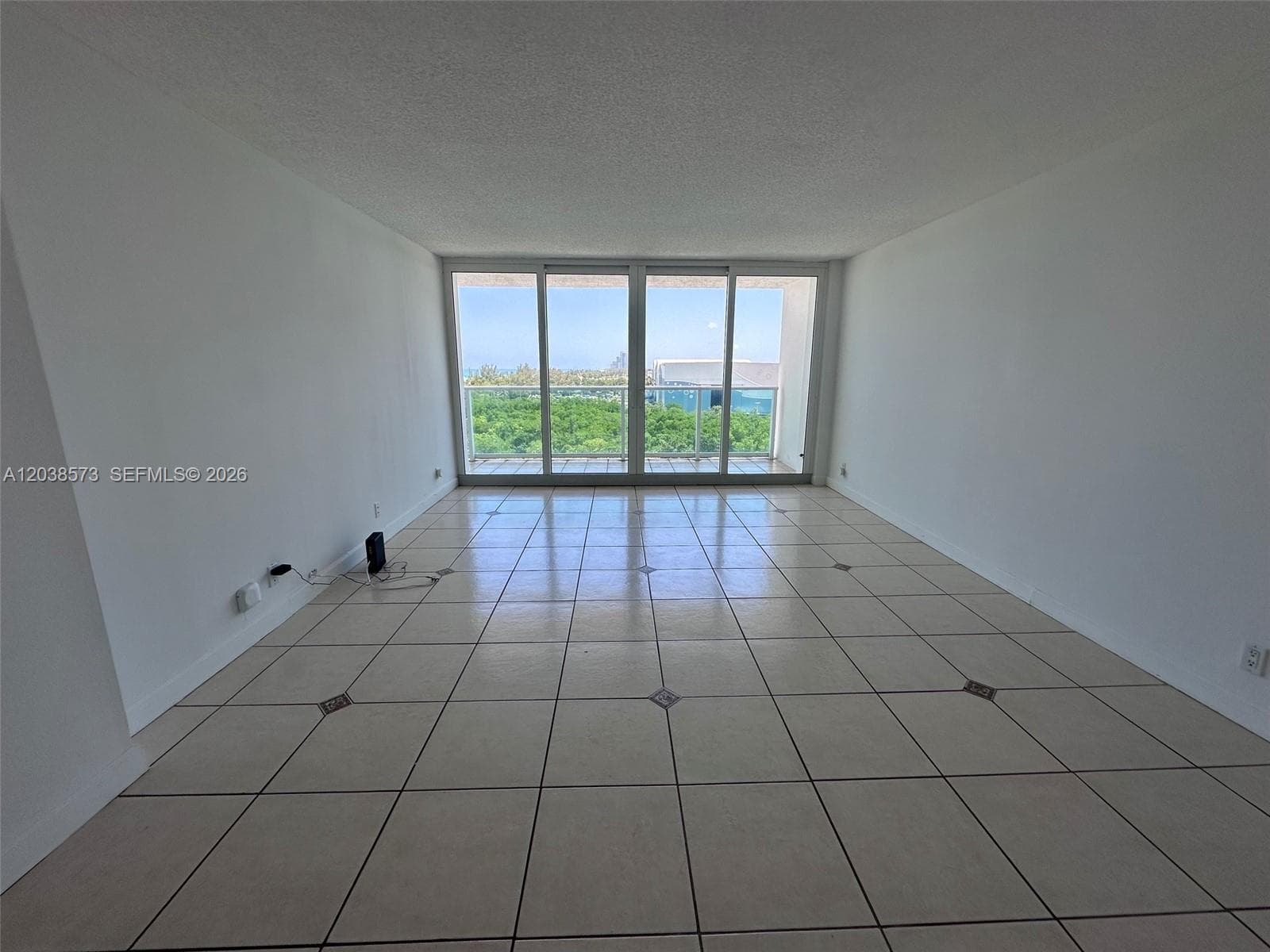 100 Bayview Dr 823 photo 3