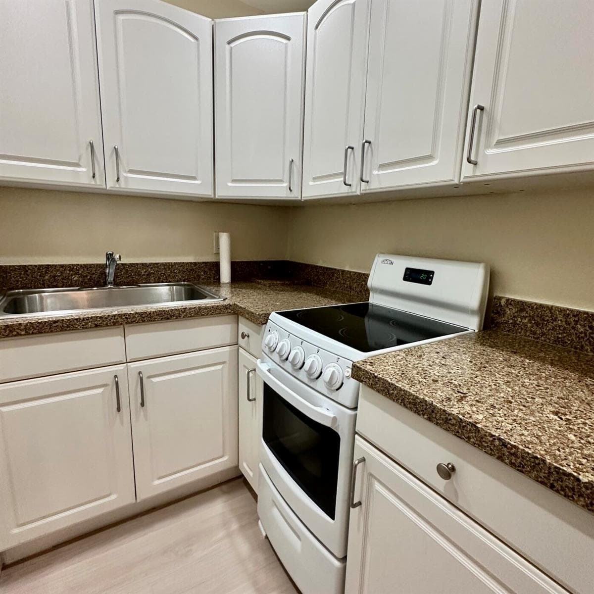 815 Middle River Drive 110 photo 6